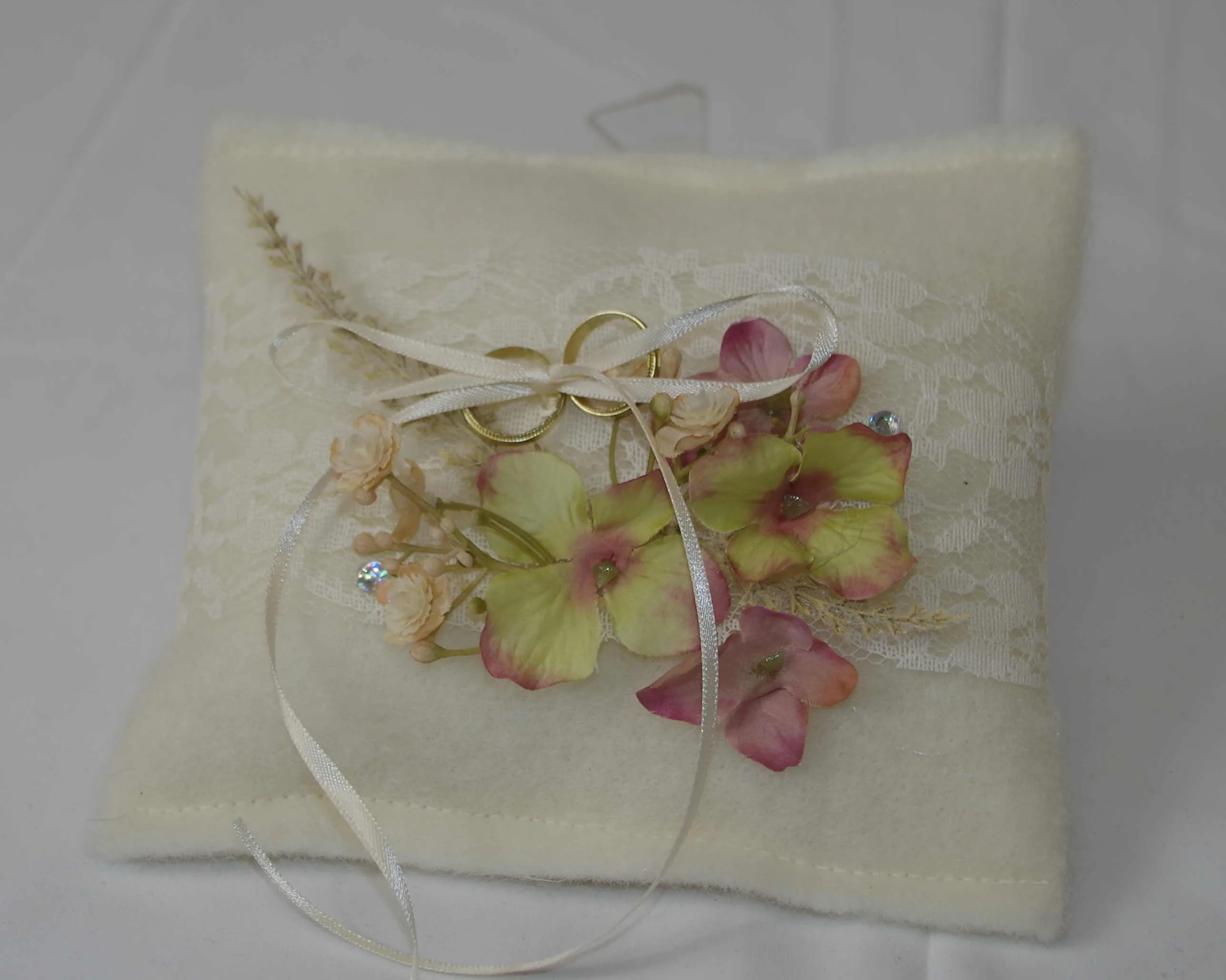 2016 Ringkissen Wollflies Boho