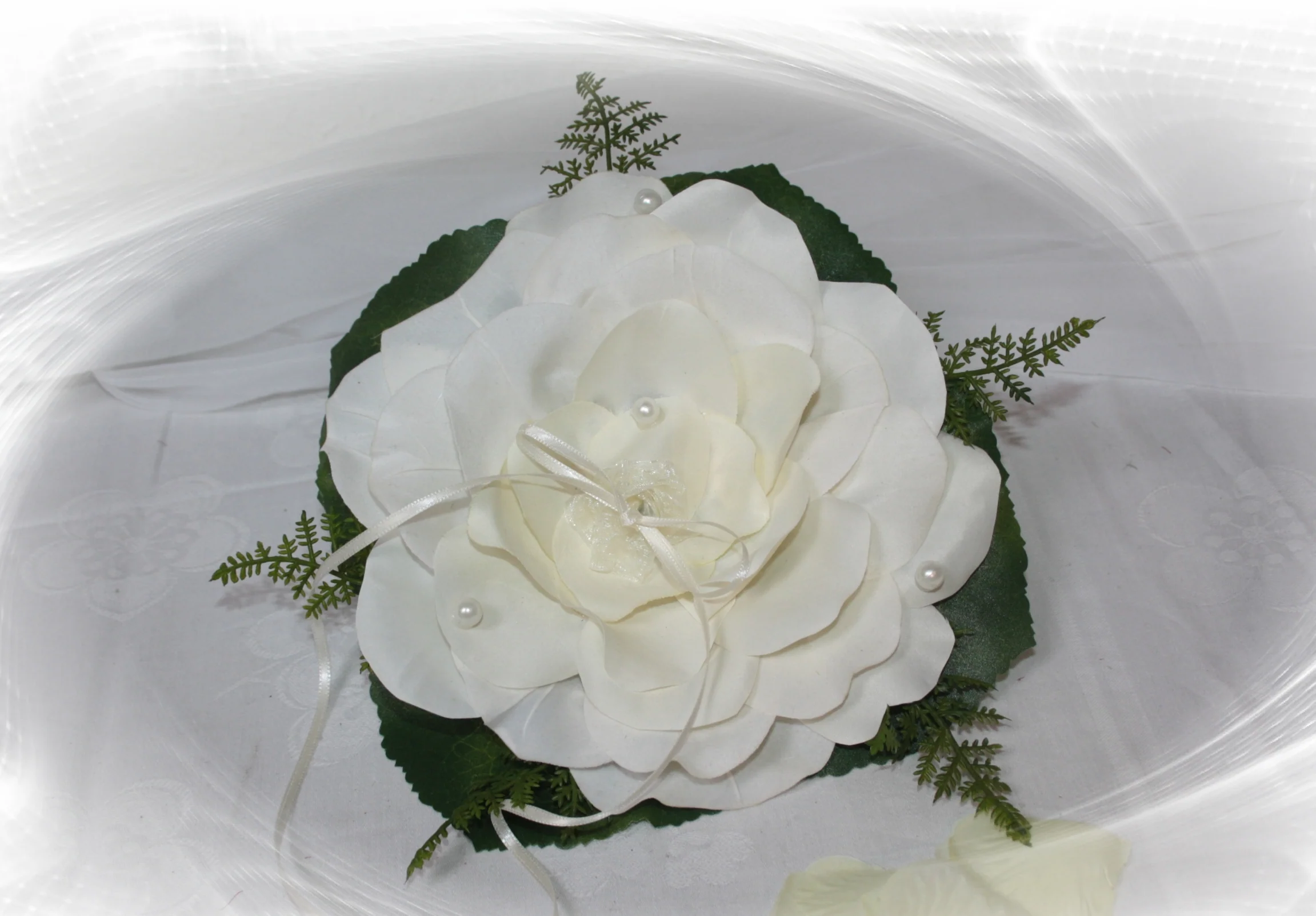 2039 Ringrose mit Blattrand - Image 3