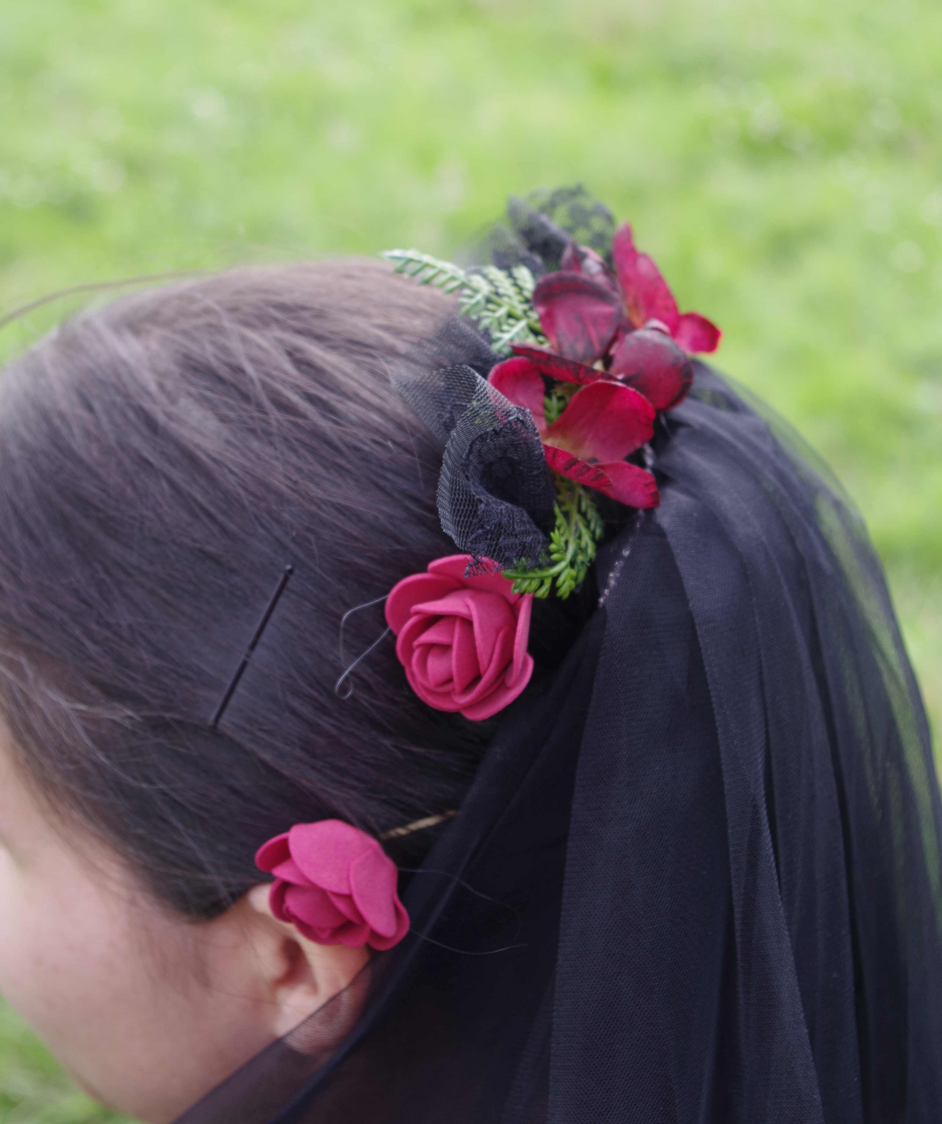 4018 Haarkamm Gothic schwarz Bordeaux - Image 3