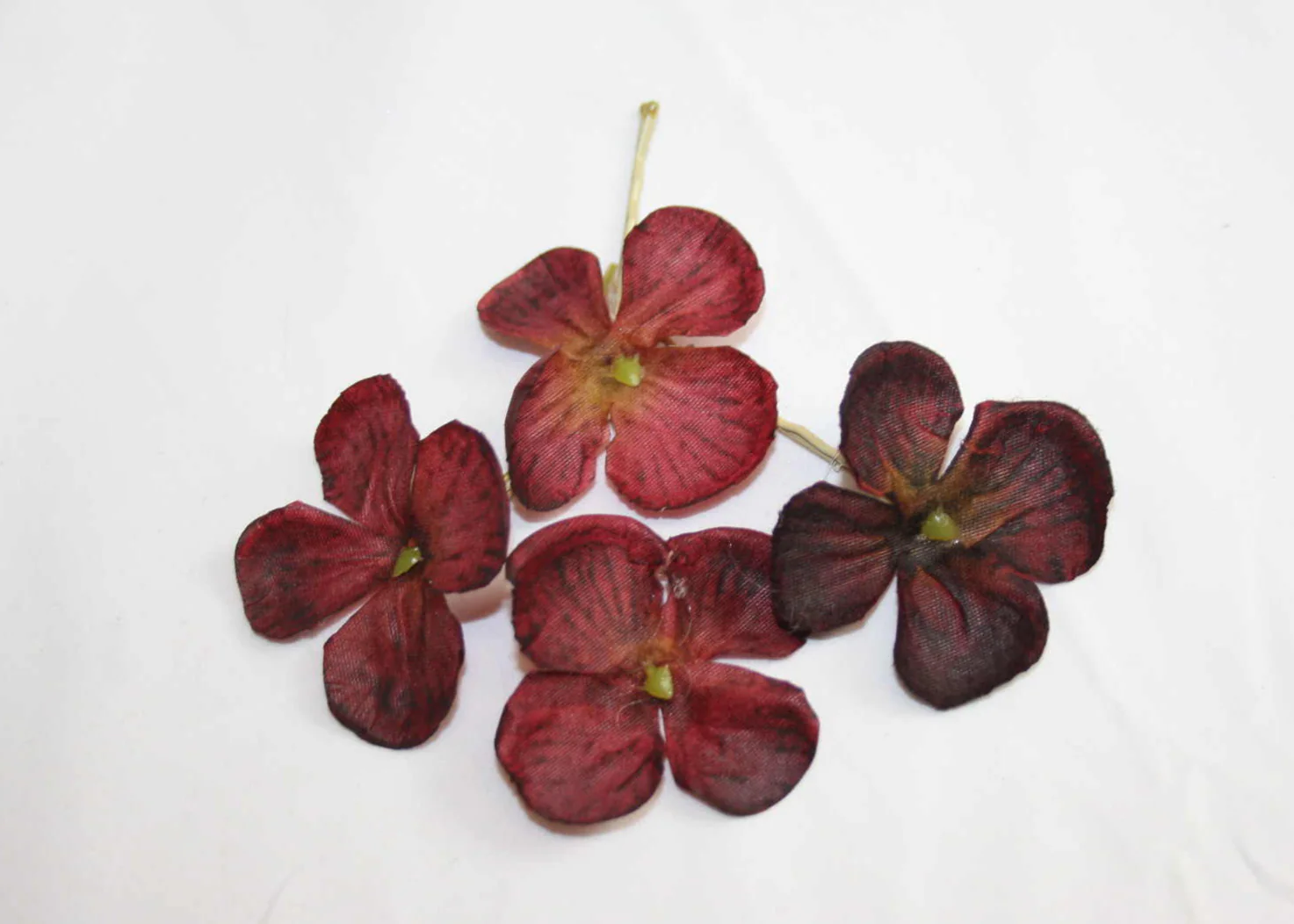 4022 Haarblüten Rot-bordeaux Gothic Hortensien