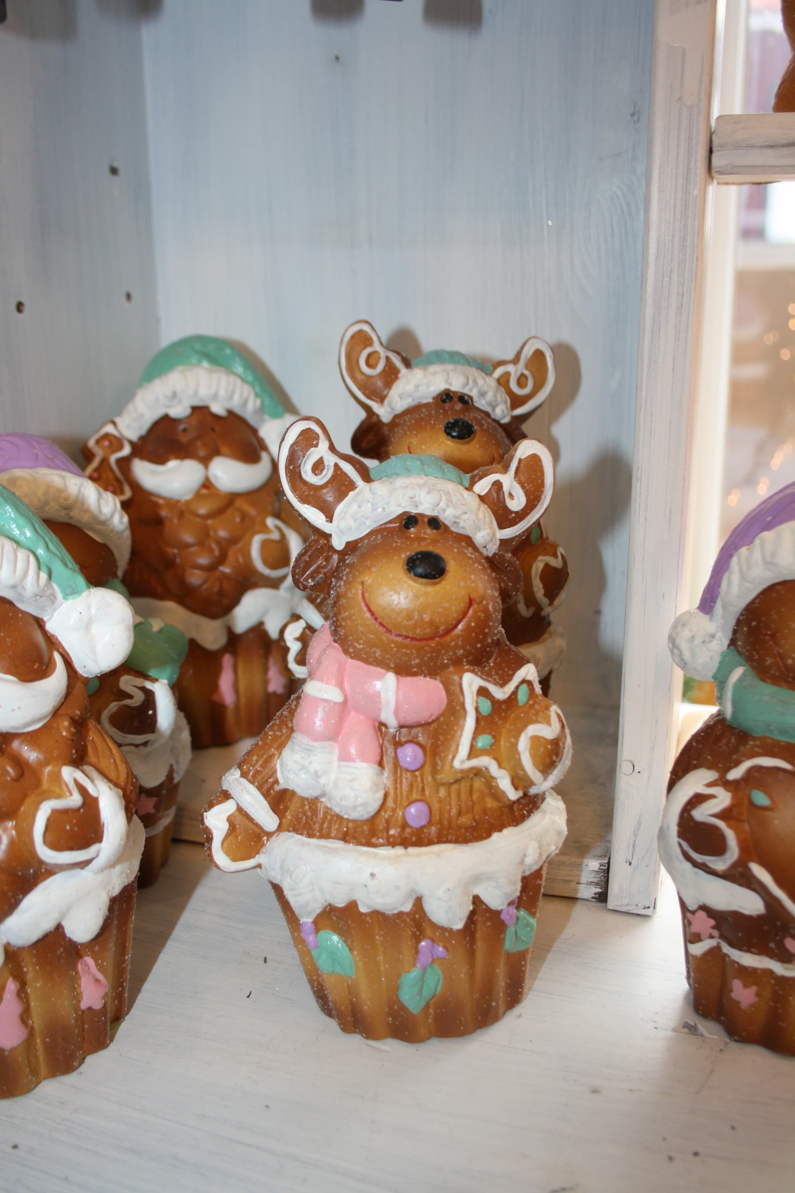 8085 Weihnachtsbäckerei Zuckerfigur - Image 3