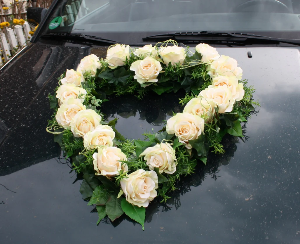 Brautauto: Autoherz offen, Blüte an Blüte - Image 3
