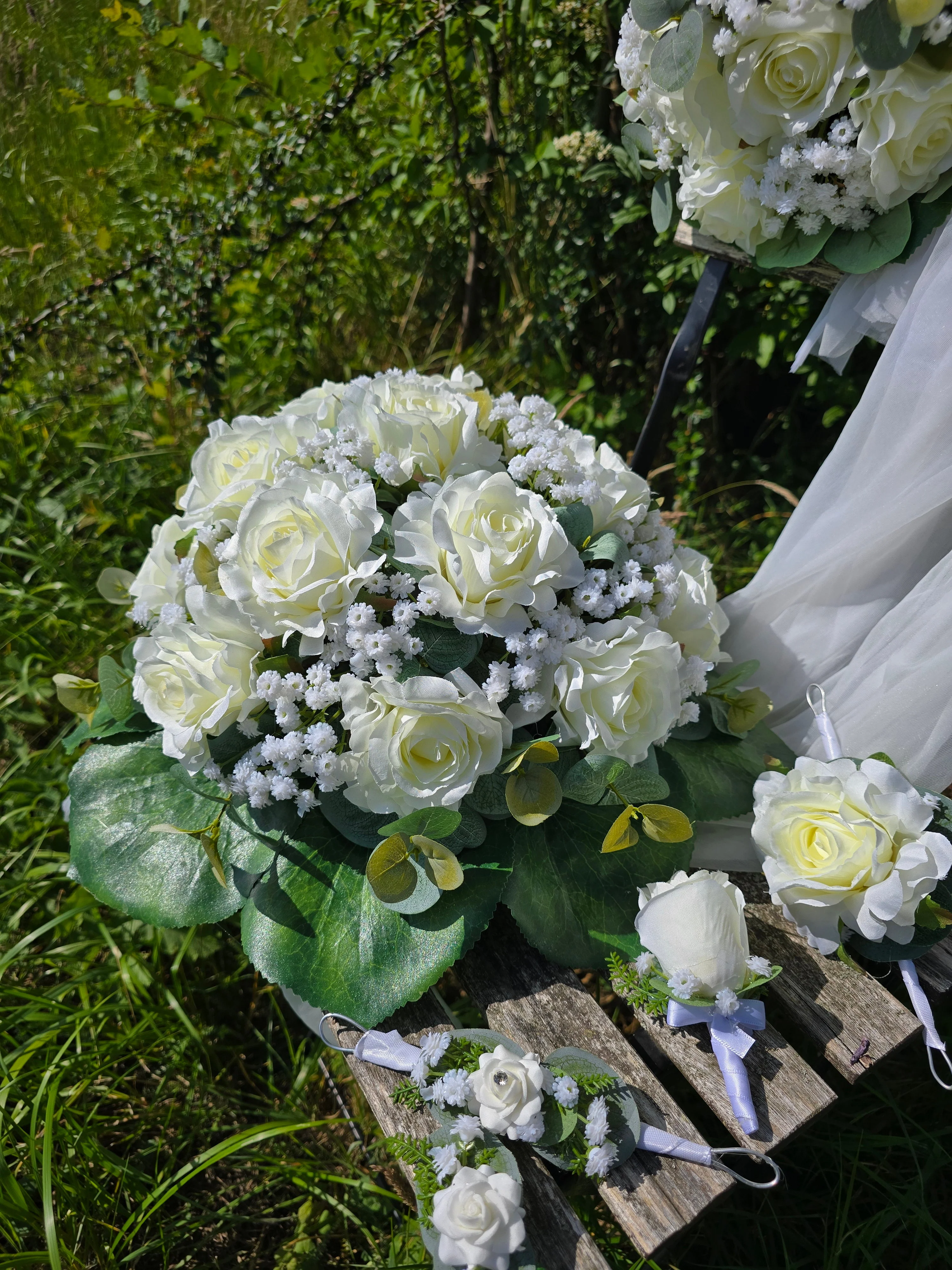 Autoschmuck Biedermeier Marie rund gebunden - Image 3