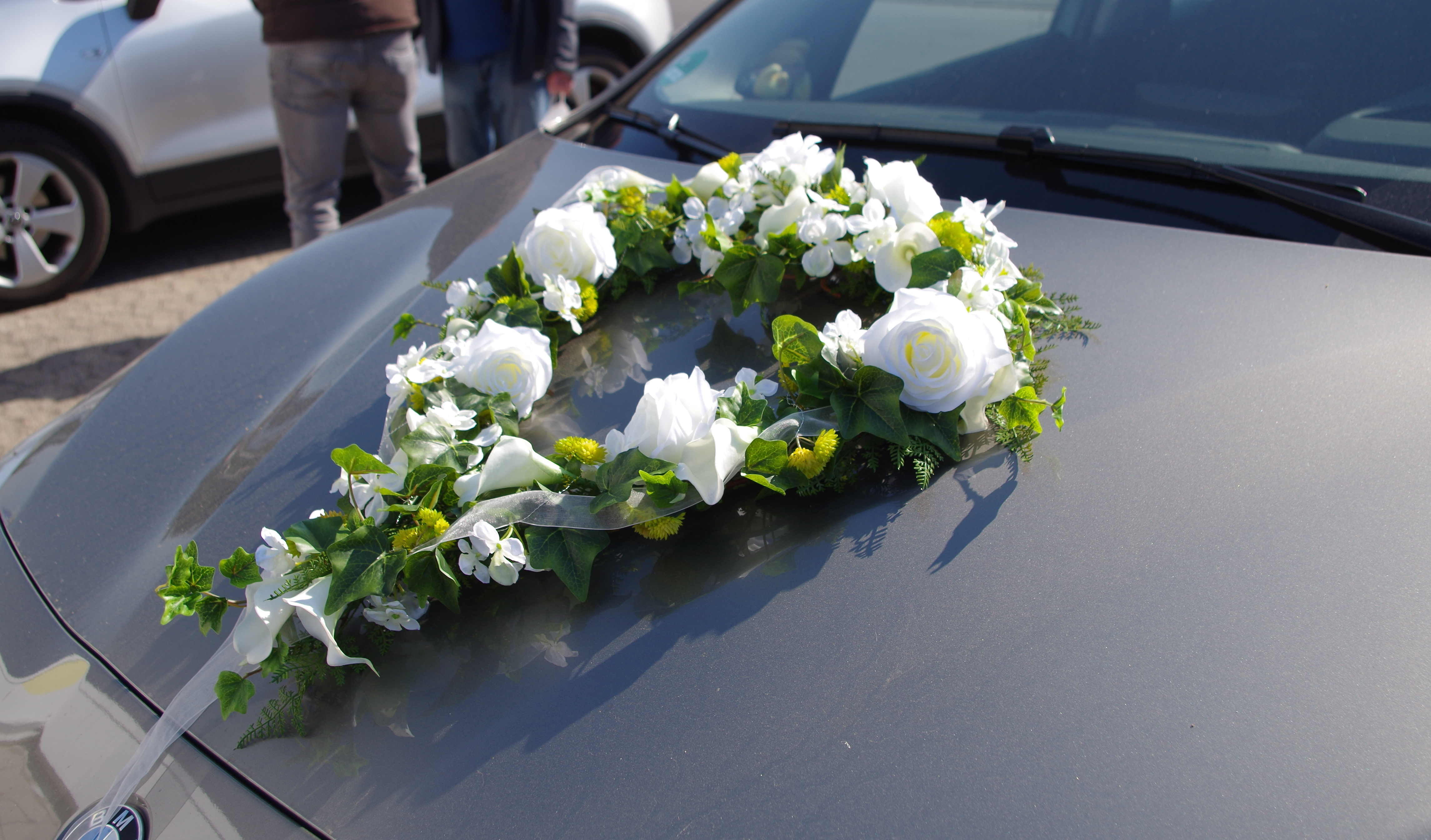 Hochzeitsdekoration: Autoherz, offen, Callas, modern verschlungen - Image 4