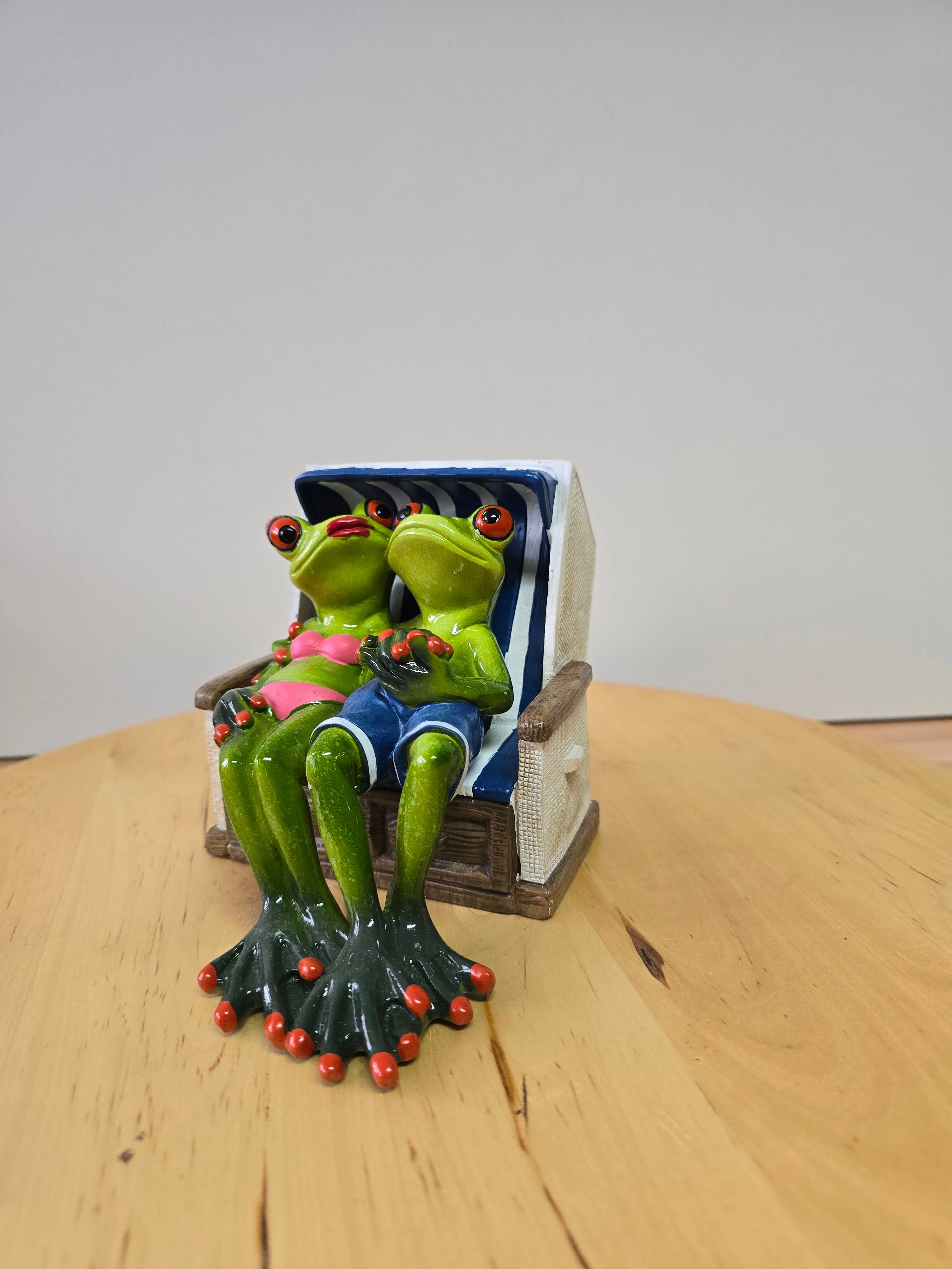 Figur Frösche im Strandkorb 16 cm - Image 4