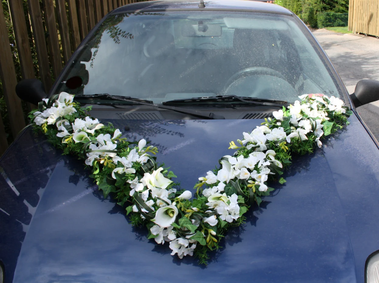 Autoschmuck zur Hochzeit: V-Girlande Callas Pur (Gr 2) - Image 2